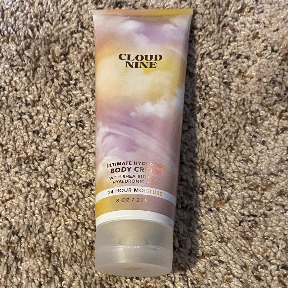 Bath & Body Works Cloud Nine Body Cream - Pink, White, Gold